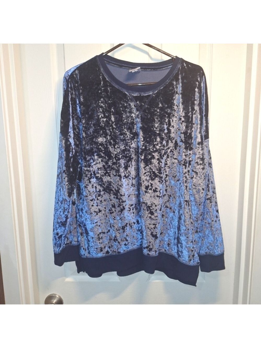 Secret Treasures Blue Velvet Long Sleeve Top XL